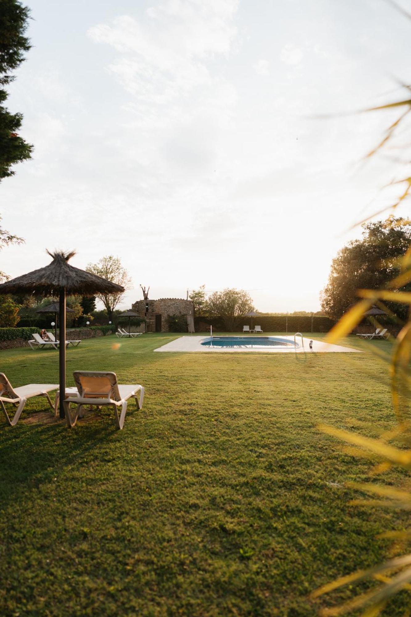 Hotel Mas Rabiol -Costa Brava-Emporda-Only Adults 퍼라탈레다 외부 사진